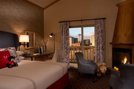 The Edgewater, a Noble House - 33