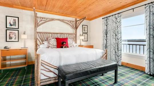 The Edgewater, a Noble House - 128