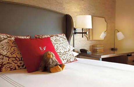 The Edgewater, a Noble House - 126