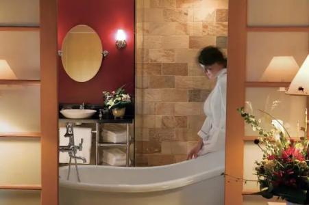 The Edgewater, a Noble House - 175