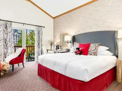 The Edgewater, a Noble House - 106