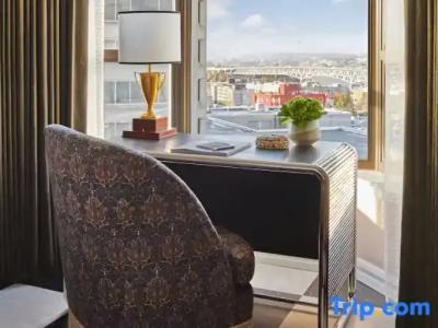 Graduate by Hilton Seattle - 57