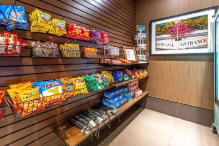 La Quinta Inn & Suites by Wyndham Seattle Downtown - 10