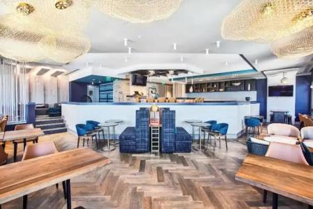 Renaissance Seattle - 93