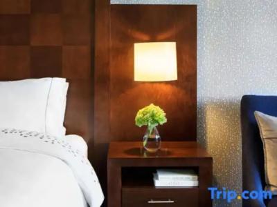 Renaissance Seattle - 46