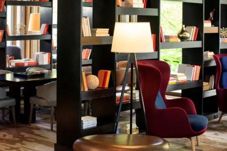 Renaissance Seattle - 10