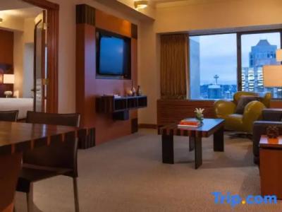 Renaissance Seattle - 126