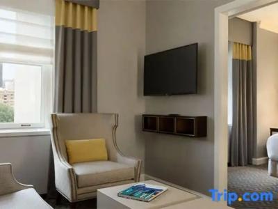 Fairmont Olympic - - 93