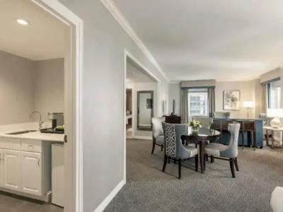 Fairmont Olympic - - 105