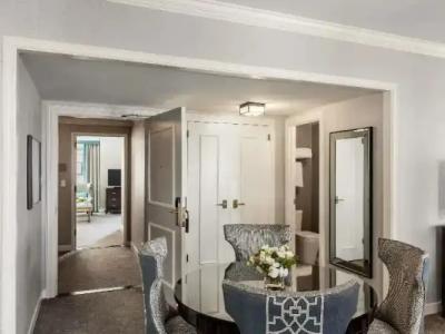 Fairmont Olympic - - 106