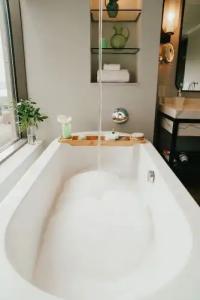 1000, Lxrs & Resorts - 60