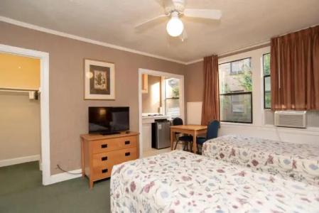 Inn at Queen Anne - 4