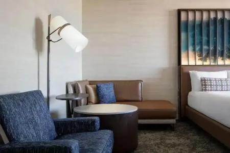 Renaissance Dallas - 67