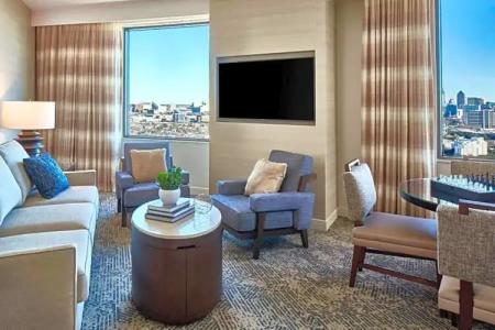 Renaissance Dallas - 92