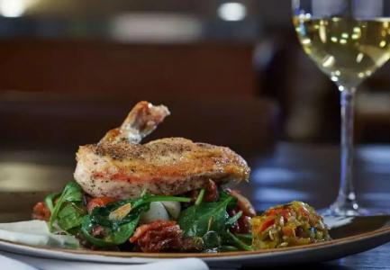 Renaissance Dallas - 8