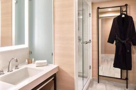 Renaissance Dallas - 59