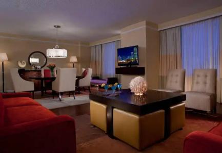 Renaissance Dallas - 33