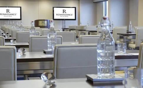 Renaissance Dallas - 17