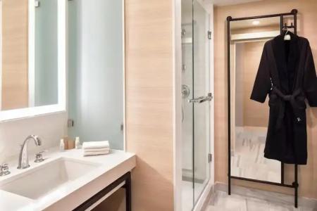 Renaissance Dallas - 81