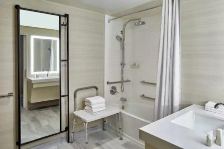 Renaissance Dallas - 85