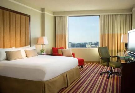 Renaissance Dallas - 47