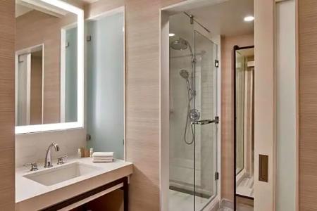 Renaissance Dallas - 64