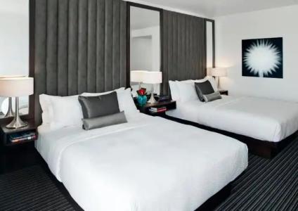 Graduate by Hilton Dallas - 88