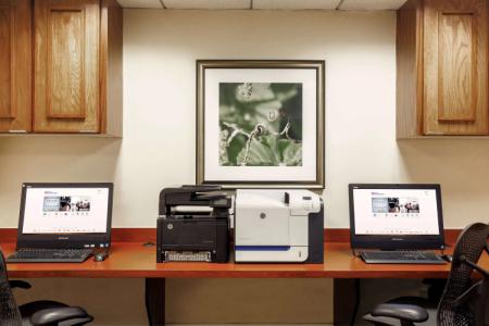 Hilton Garden Inn Dallas/Market Center - 6