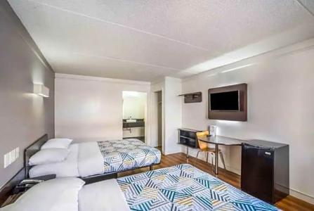 Motel 6 Dallas, TX - Market Center - 22