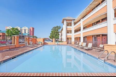 SureStay by Best Western Irving Grapevine DFW North - 2