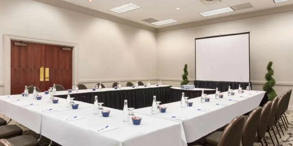 Wyndham Dallas Suites - Park Central - 15