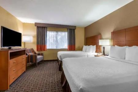 Best Western Plus Scottsdale Thunderbird Suites - 86