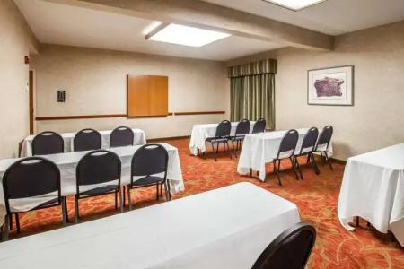 Comfort Inn I-10 West at 51st Ave - 13