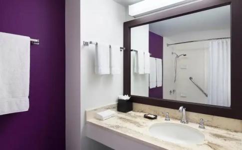 Sheraton Princess Kaiulani Waikiki Beach - 9