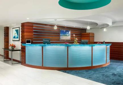 Courtyard Waikiki Beach - 1