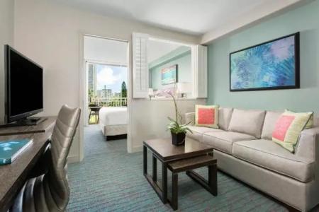 Courtyard Waikiki Beach - 75