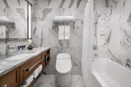 Halepuna Waikiki by Halekulani - 59