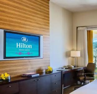 Hilton Waikiki Beach Resort & Spa - 43