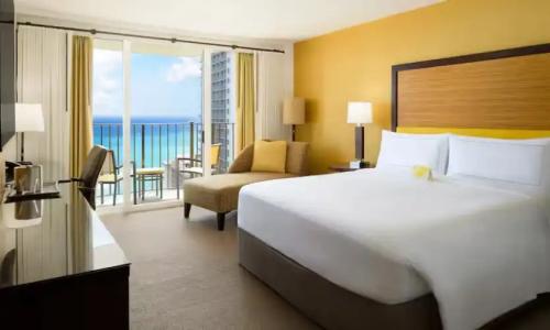 Hilton Waikiki Beach Resort & Spa - 55