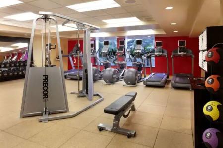 Hilton Waikiki Beach Resort & Spa - 21