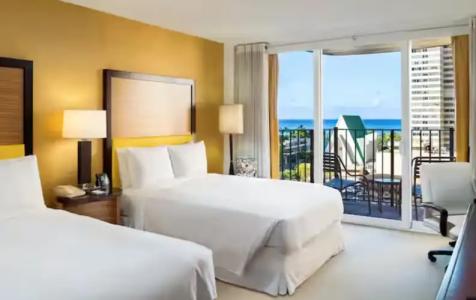 Hilton Waikiki Beach Resort & Spa - 69