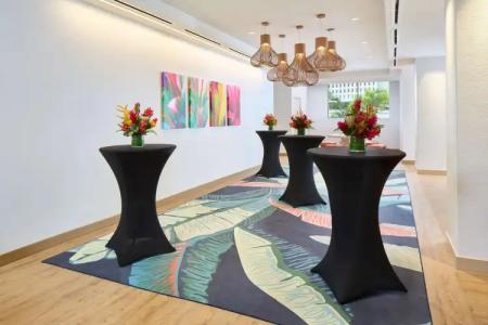 OUTRIGGER Waikīkī Paradise - 17