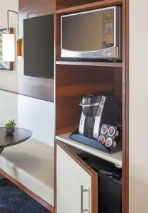 Hilton Garden Inn Waikiki Beach, - 69