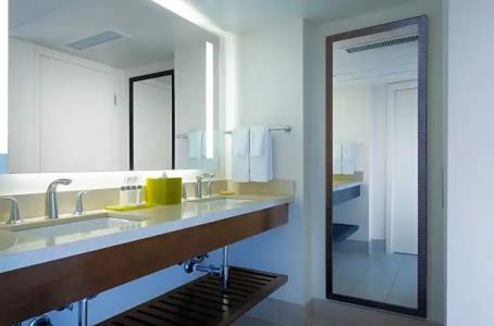 Park Shore Waikiki - 59