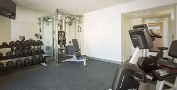 Park Shore Waikiki - 26