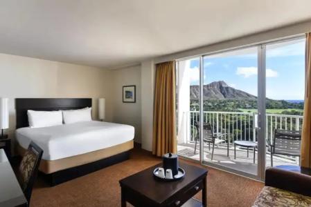 Park Shore Waikiki - 11