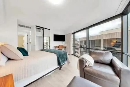 Aston at the Executive Centre - 1