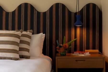 Wayfinder Waikiki - 33