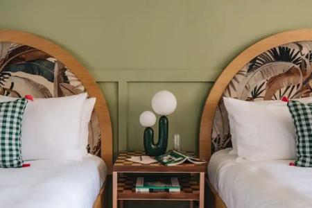 Wayfinder Waikiki - 45