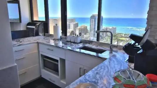 Holiday Inn Express WAIKIKI by IHG - 66